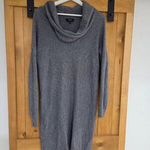 Beautiful 100 % cashmere  Theory dress